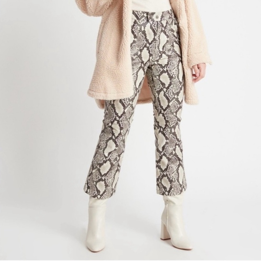 Snake Skin Faux Leather Pants Size 10 - Picture 4 of 6